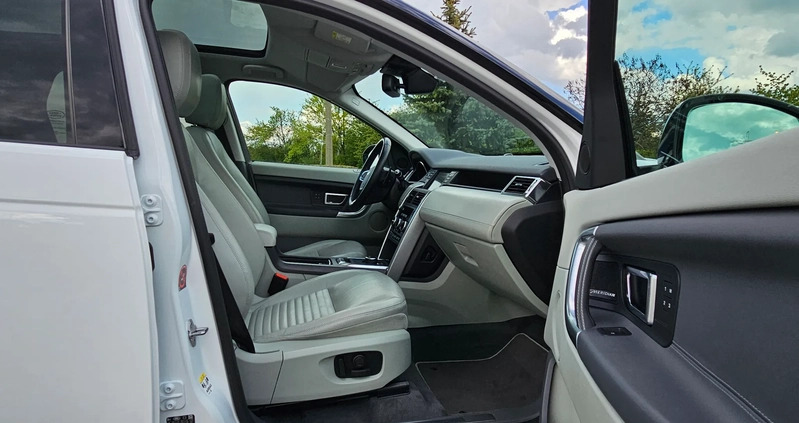 Land Rover Discovery Sport cena 129888 przebieg: 91000, rok produkcji 2019 z Kamień Krajeński małe 781